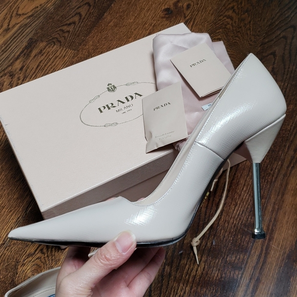 100% authentic Prada Heels - Picture 7 of 8